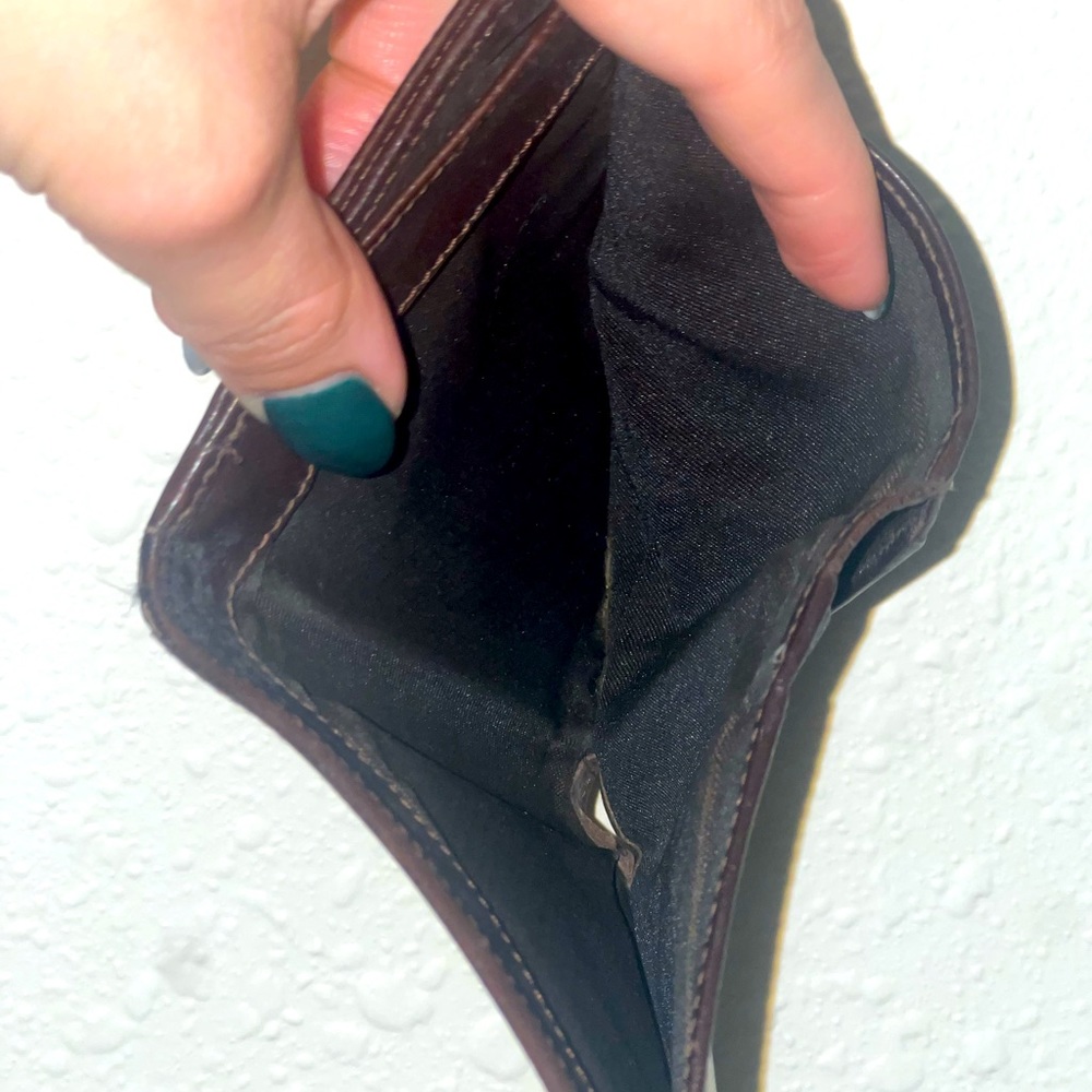 ***Authentic Fendi Zucca Print Leather Wallet*** - Picture 4 of 6